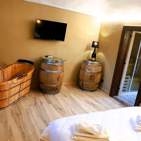 Cascina Tavella - & Animals 4*
